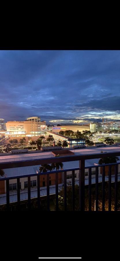 Azenith Staycation At Sea Residences Moa 帕赛 外观 照片
